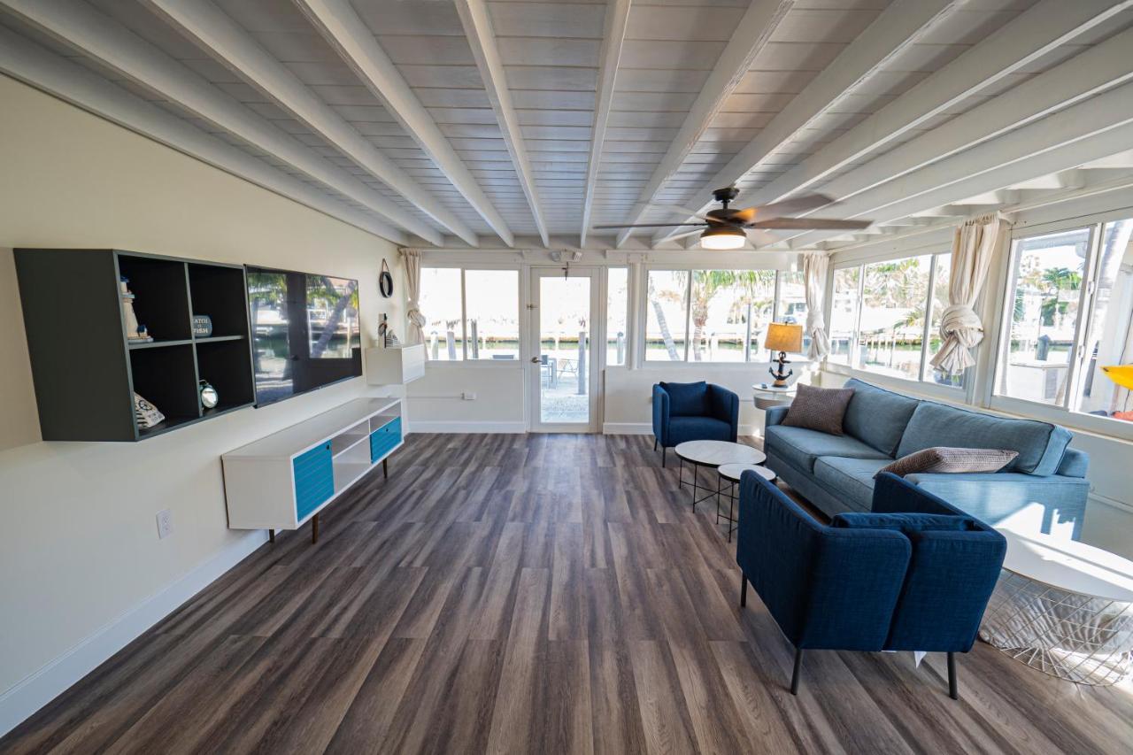 Newly Renovated 3Br2Ba Duplex With Private Dock Villa Key Colony Beach Dış mekan fotoğraf
